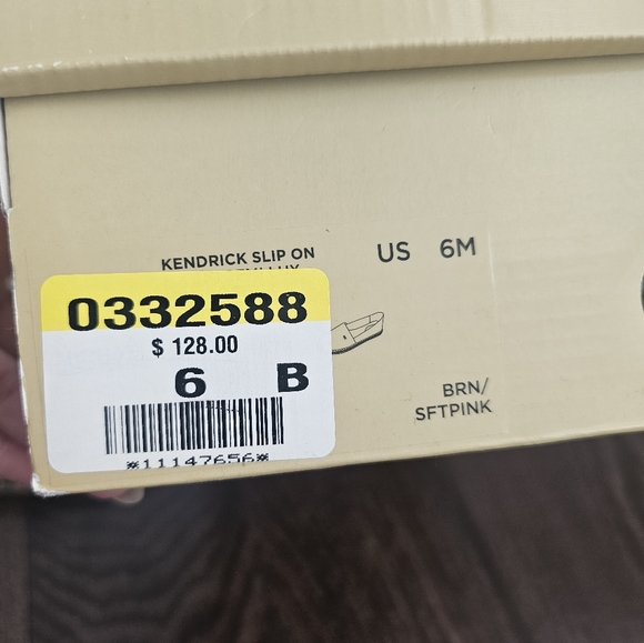 Authentic Michael Kors Slip-on Size 6 - Picture 6 of 6